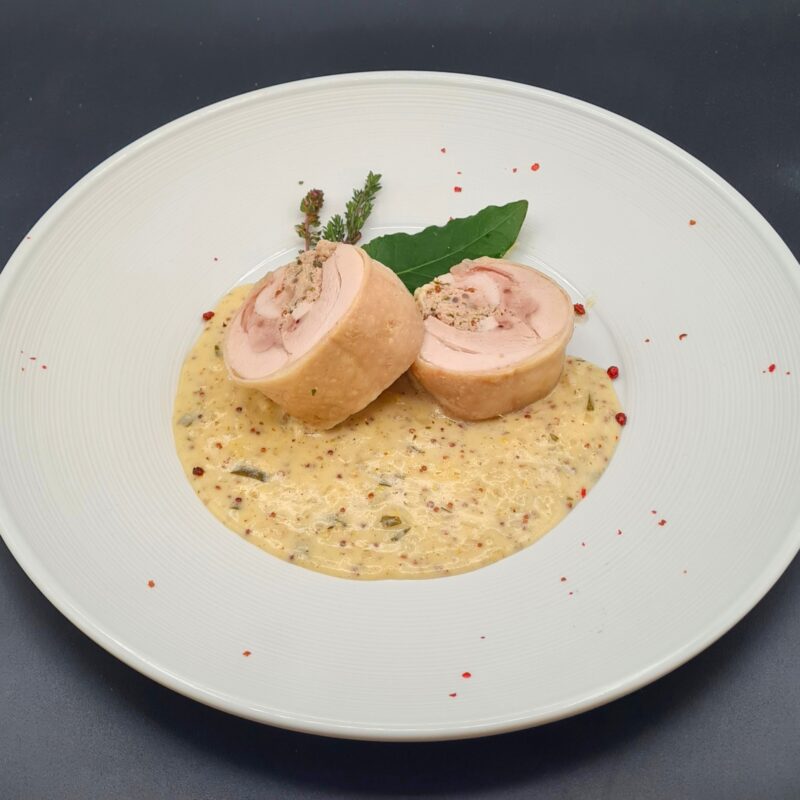 Tournedos de volaille fermière, sauce moutarde à l’estragon
